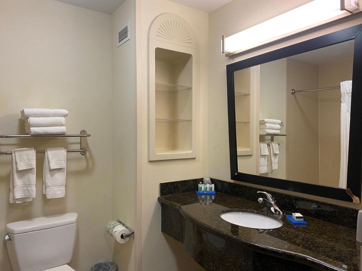 Holiday Inn Express Hotel And Suites - Odessa By Ihg Esterno foto
